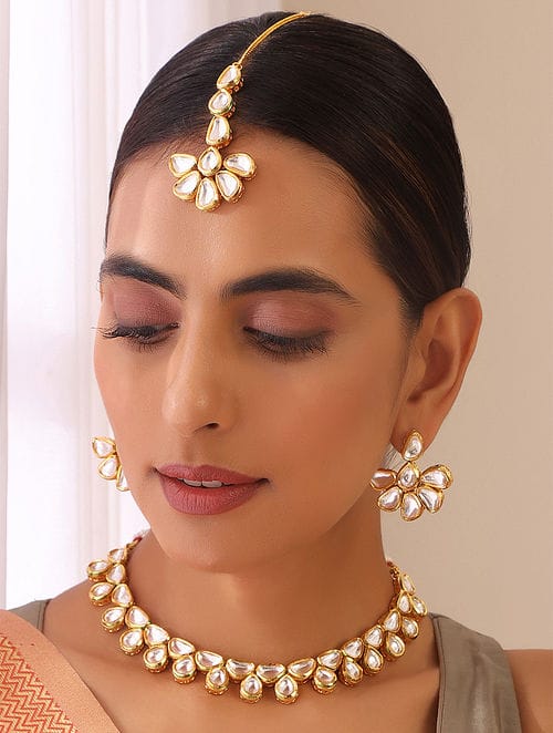 Gold Plated Kundan Embellished Choker Necklace Set
