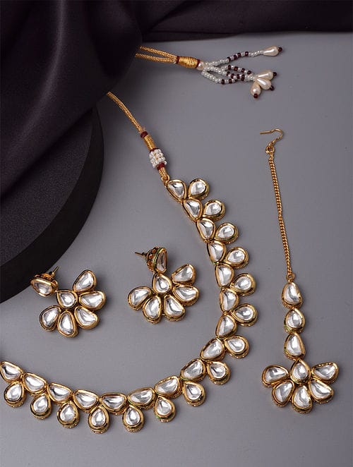 Gold Plated Kundan Embellished Choker Necklace Set