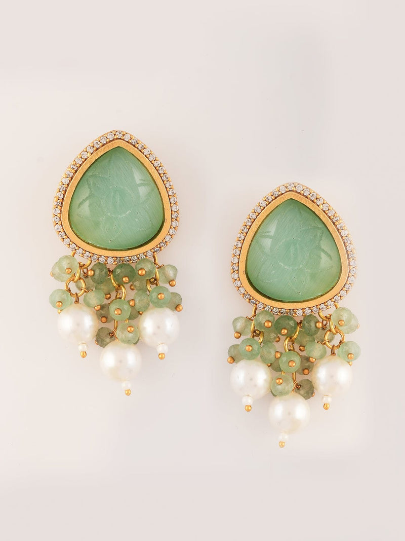 Gold Plated White Kundan & Pearl Beaded Jewellery Set