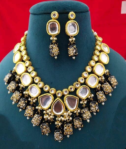 Gold Plated Kundan Necklace Set