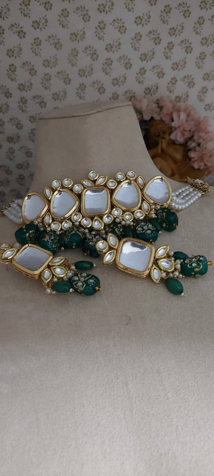 Gold Plated Kundan Necklace With Earring