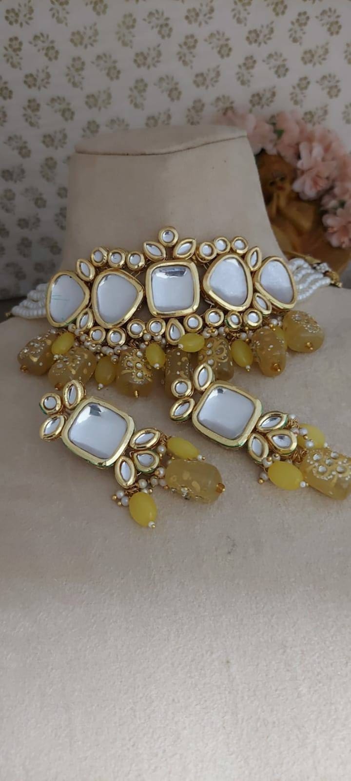 Gold Plated Kundan Necklace With Earring