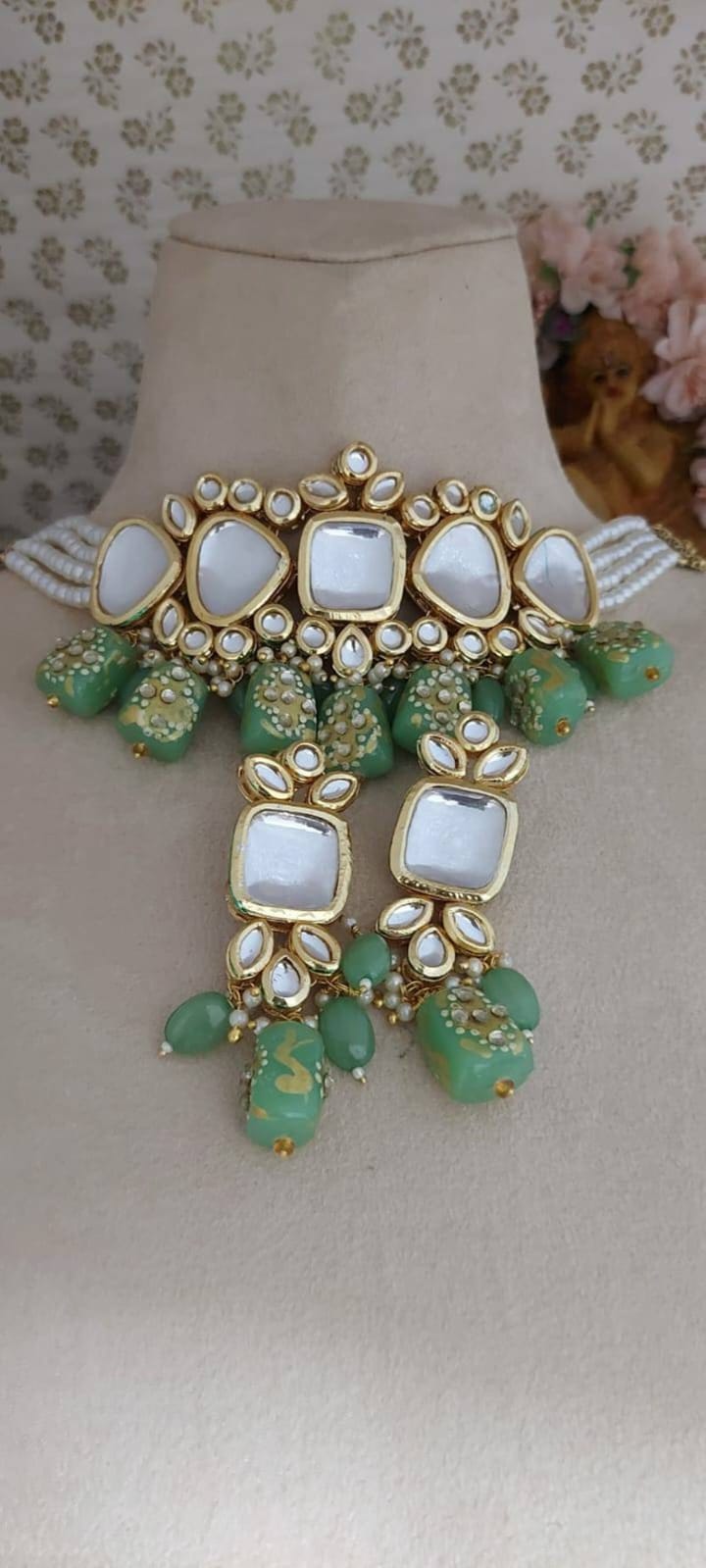 Gold Plated Kundan Necklace With Earring
