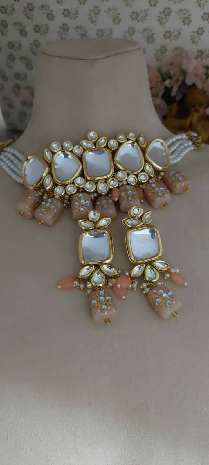 Gold Plated Kundan Necklace With Earring