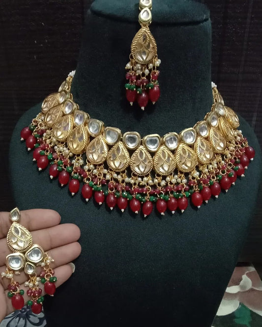 Gold-Plated Kundan-Studded & Beaded Necklace and Earrings