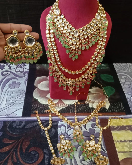 Gold-Plated Kundan-Studded & Beaded Necklace and Earrings
