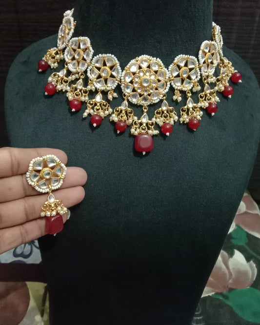 Gold-Plated Kundan-Studded & Beaded Necklace and Earrings