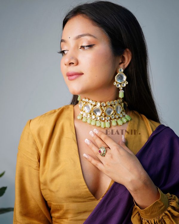 Gold Plated Kundan Neckpiece With Earrings