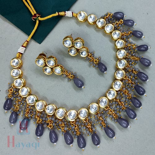 Elegant Kundan Necklace With Earrings