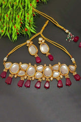 Gold Tone Kundan Necklace & Earrings