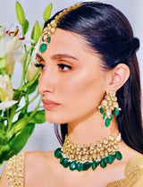 Gold Plated Kundan Necklace Set With Earrings & Maangtika