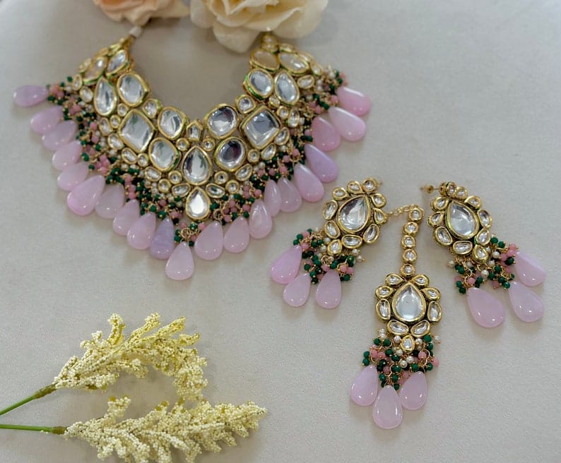 Gold Plated Kundan Necklace Set With Earrings & Maangtika
