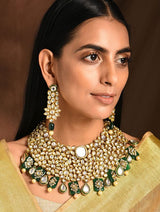 Beautiful Bridal Kundan Necklace With Meenakari Kundan Beads