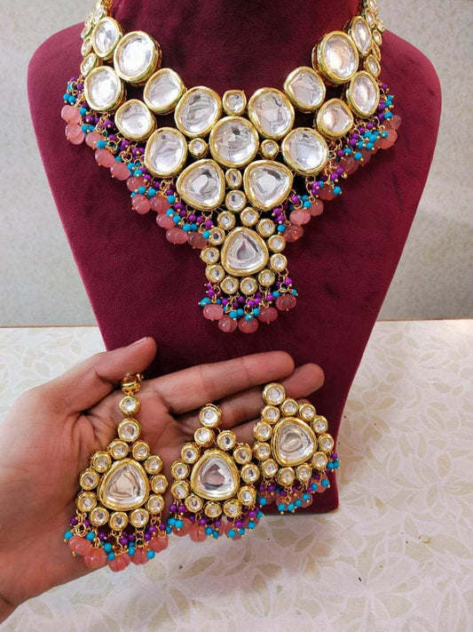 Gold Toned Kundan Necklace With Earrings & Mangtika