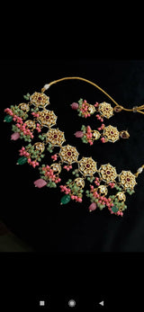 Gold-Plated Floral Kundan Studded Choker Jewellery Set