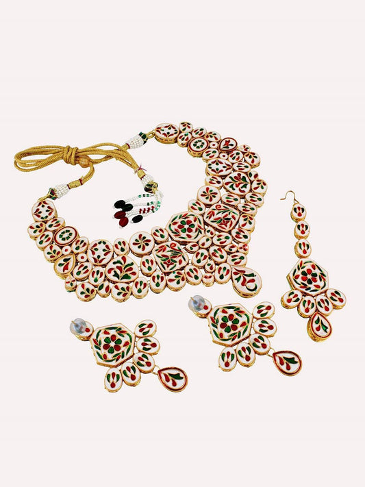Gold Plated Kundan-Studded Necklace With Earrings & maangtikka