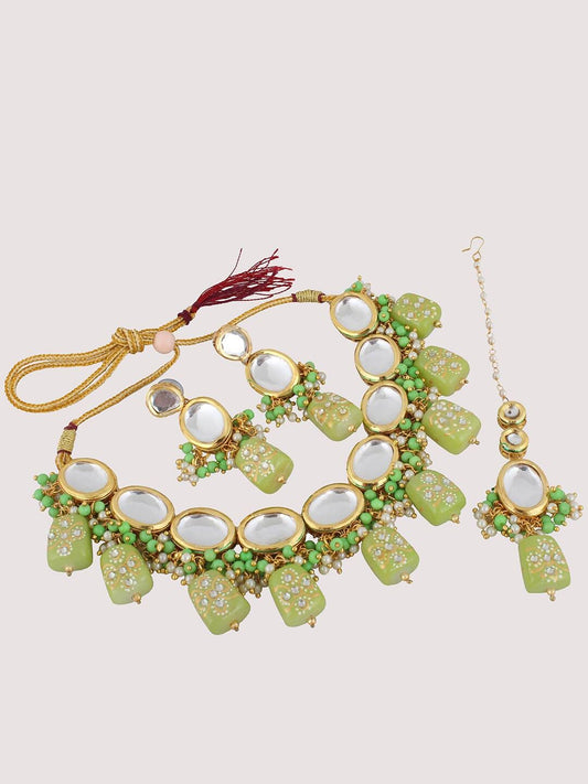 Gold Plated Kundan-Studded & Beaded Jewellery Set