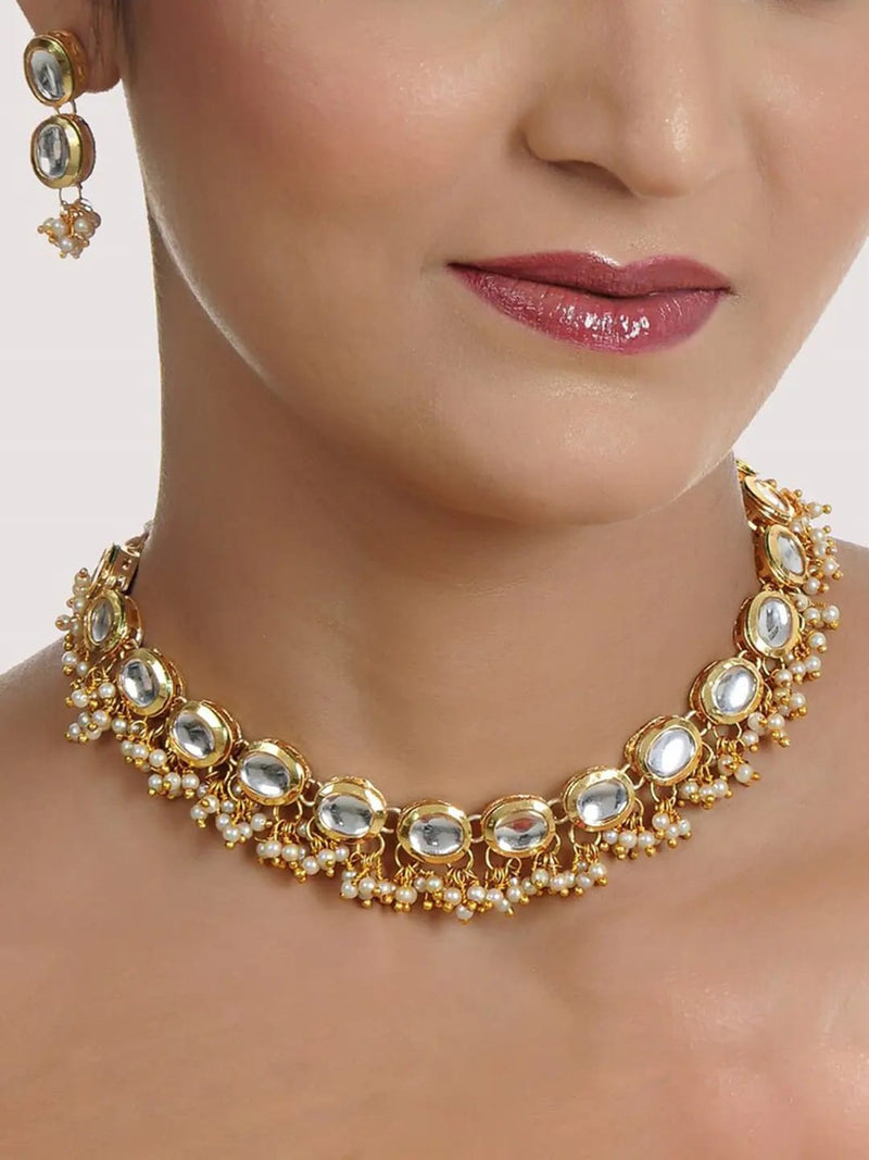 Elegant kundan choker Necklace With Earrings