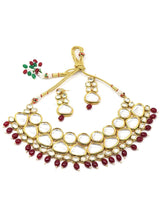 Gold Plated Kundan Studded & Pearls Beaded Jewellery Set