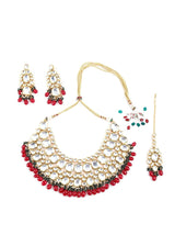 Gold Plated Kundan Studded & Pearls Beaded Jewellery Set