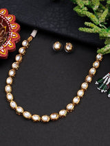 Elegant Kundan Necklace With Earrings
