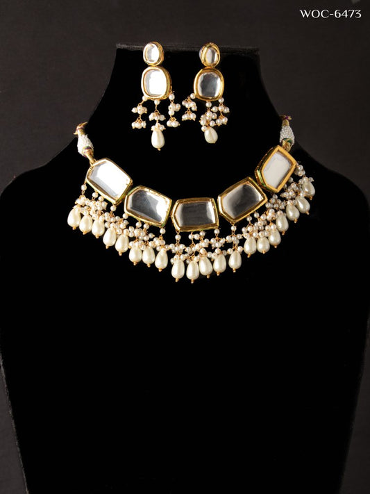 Gold Plated Kundan Studded & Beaded Jewellery Set