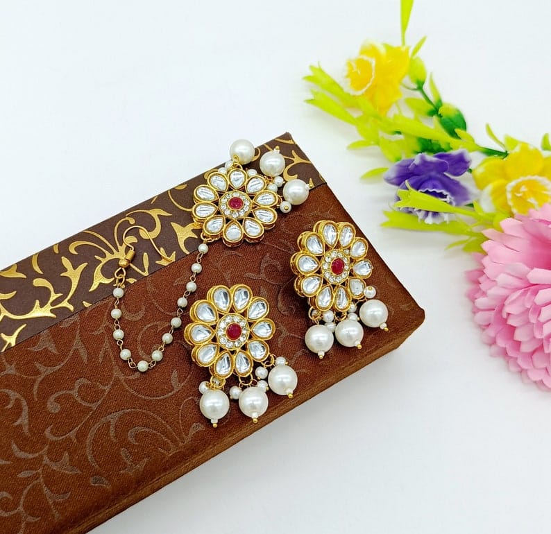 Gold Plated Kundan Studded & Beaded Layered Jewellery Set