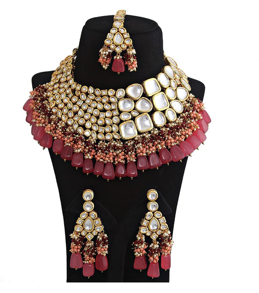 Gold Plated Elegant kundan Necklace set With Tika