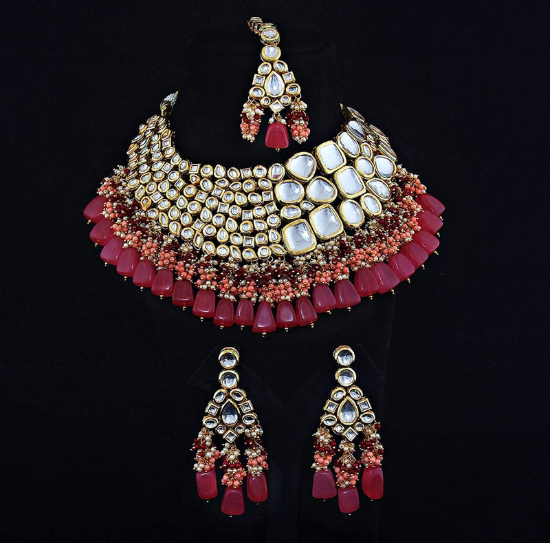 Gold Plated Elegant kundan Necklace set With Tika