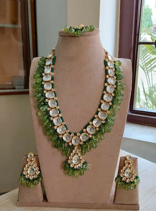 Gold Tone Kundan Choker Necklace Set