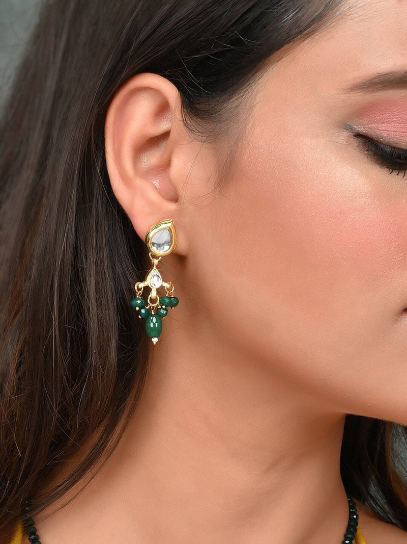 Gold-Plated Green & White Kundan Studded & Beaded Jewellery Set