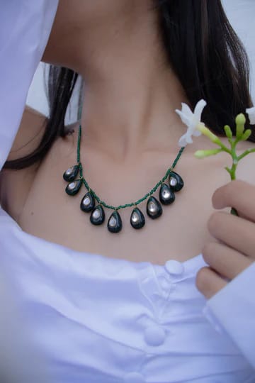 Emarald Green Drop Stone Necklace
