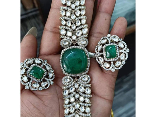 Gold Plated Stones Studded & Beaded Jewellery Set