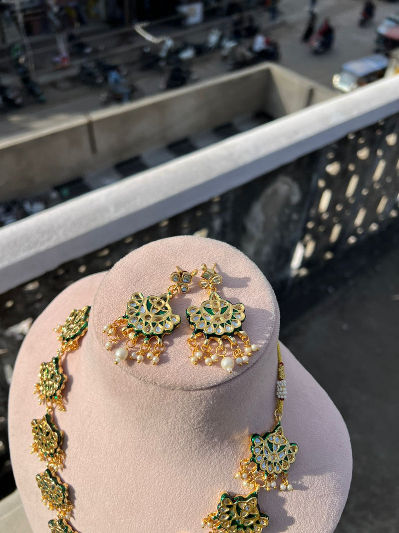 Gold Plated Kundan Stone Studded & Beaded Nacklace With Earrings