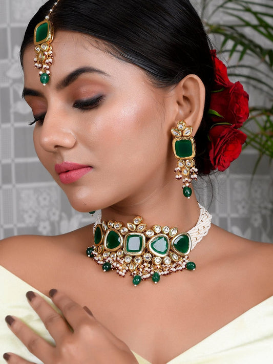 Gold Plated Kundan Necklace With Earring & Maangtika