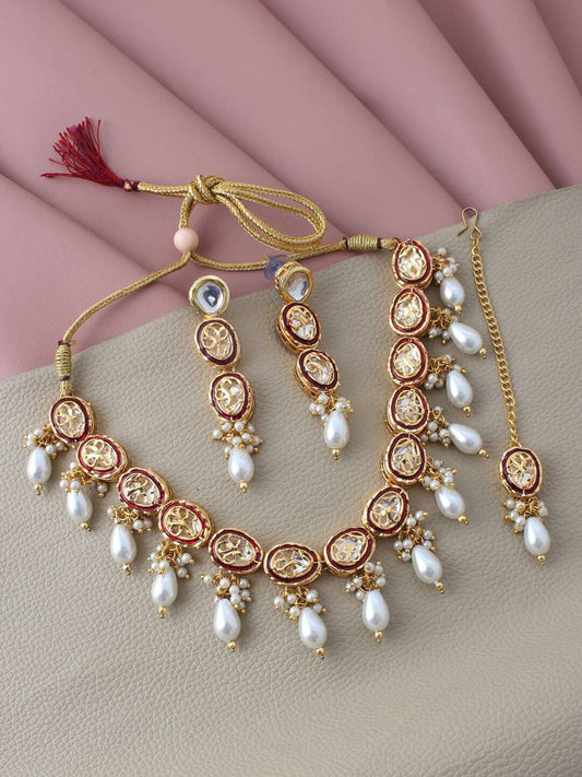 Gold Plated Kundan Studded & Pearls Beaded Necklace With Earrings & Mangtikka