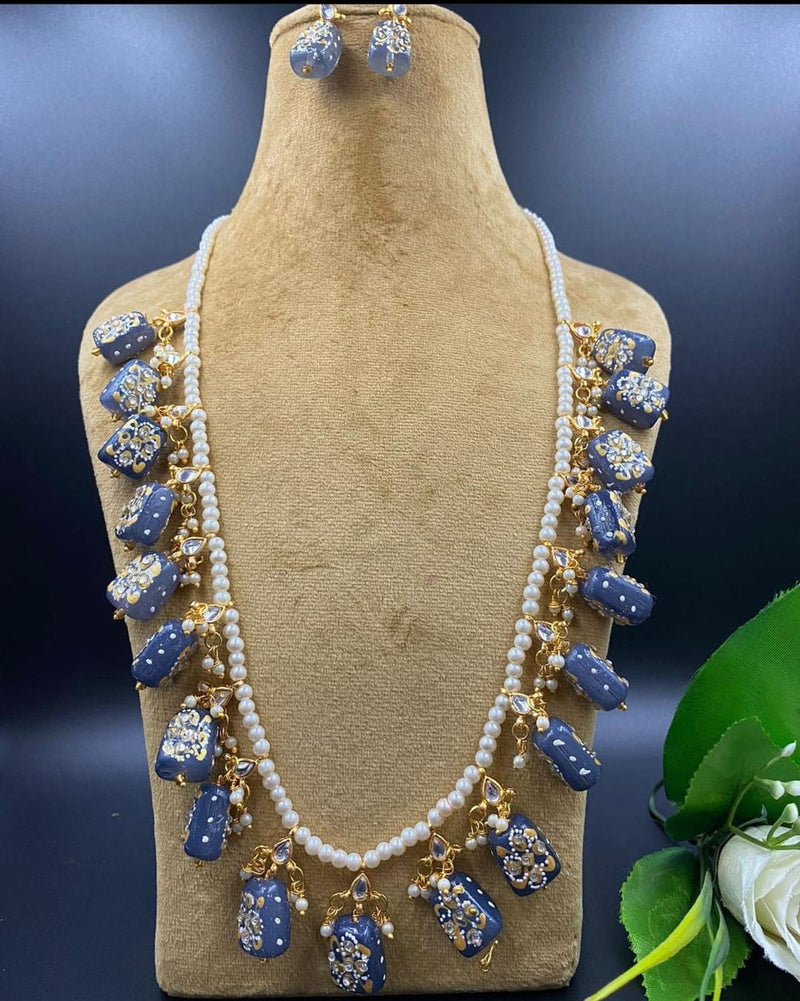 Wedding Wear Kundan Pearls Beads Painting Tumbled Mala Gold Plated Earring